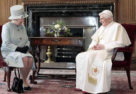 Papal tribute to Queen Elizabeth II