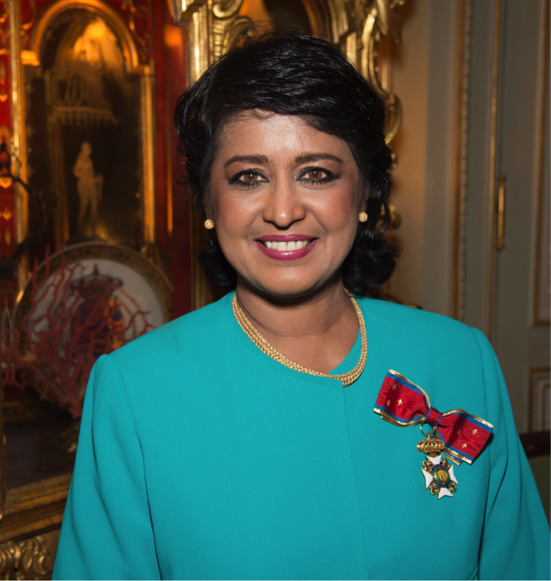 President of Mauritius invested into the Royal Order of Francis I